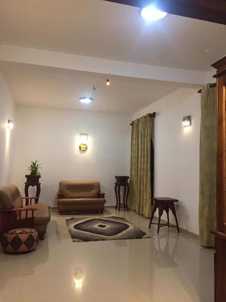 Tinu Homestay 米瑞莎 外观 照片